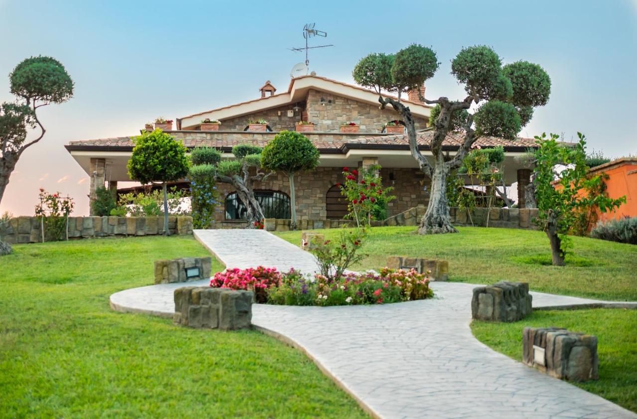 Le Rose Bed and Breakfast Nettuno Eksteriør billede