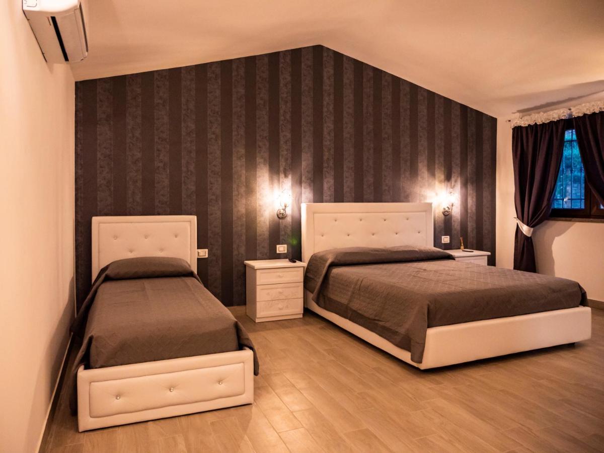 Le Rose Bed and Breakfast Nettuno Eksteriør billede