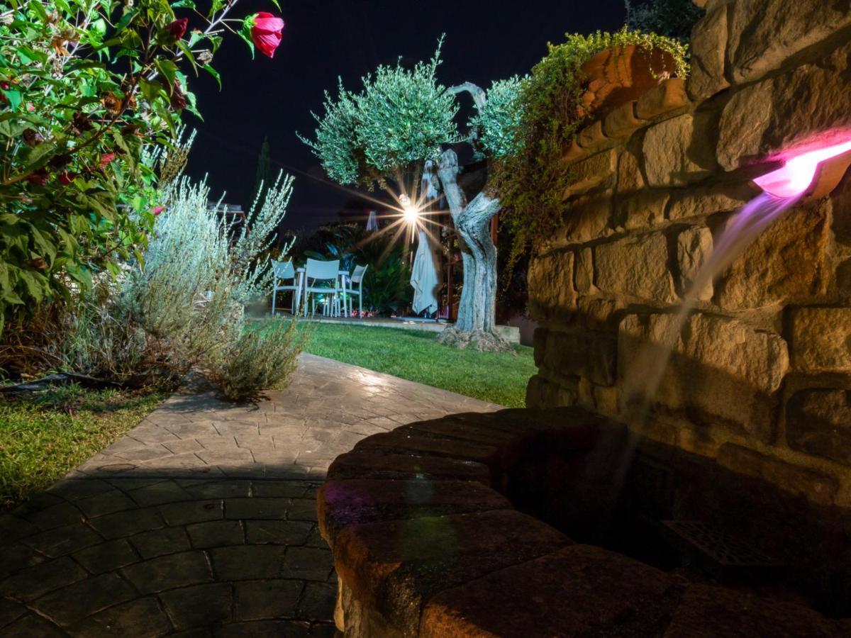 Le Rose Bed and Breakfast Nettuno Eksteriør billede