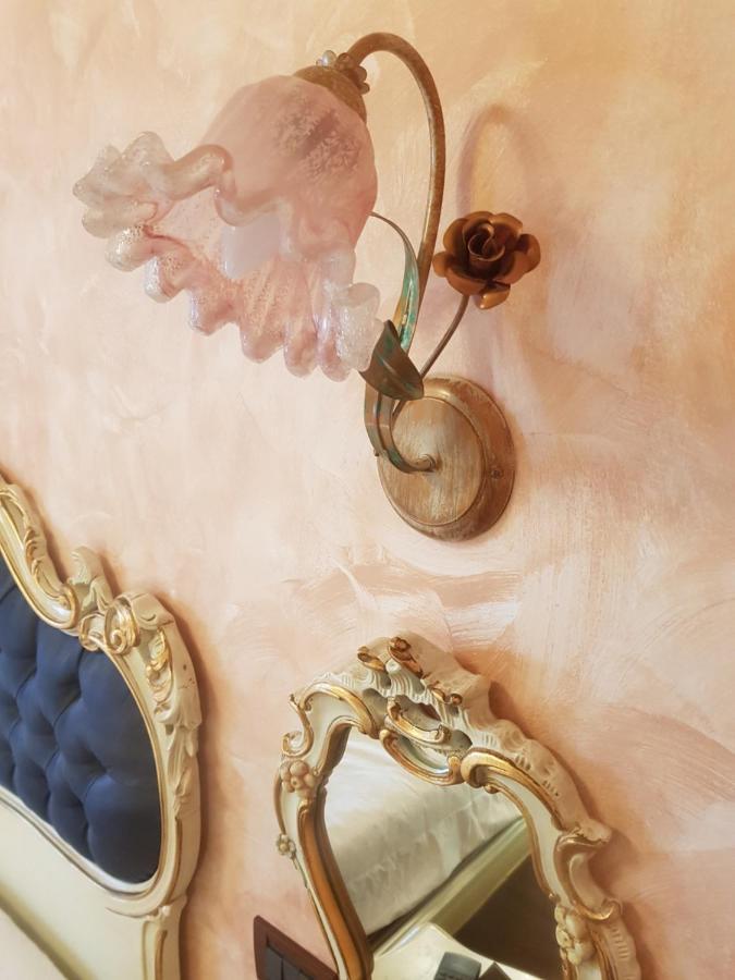 Le Rose Bed and Breakfast Nettuno Eksteriør billede