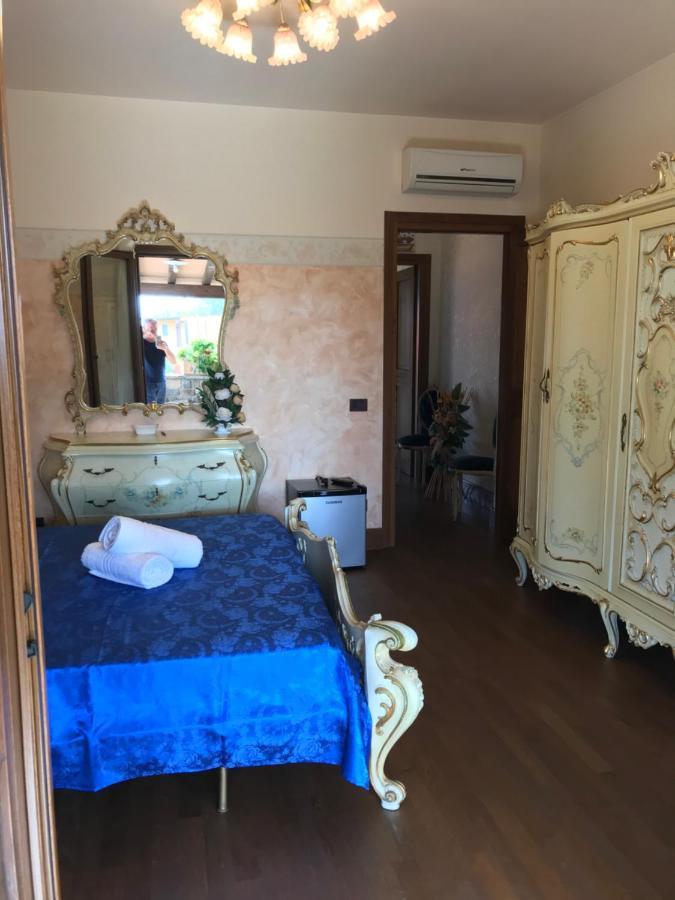 Le Rose Bed and Breakfast Nettuno Eksteriør billede